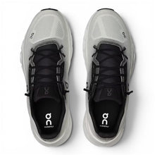 On cloud black ivory